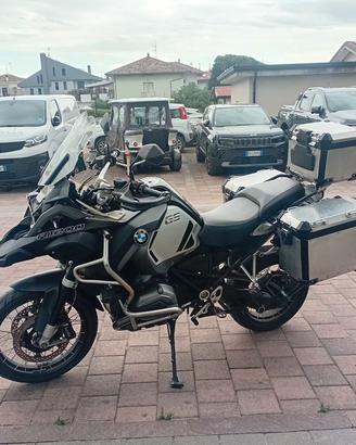 bmw gs adventure 