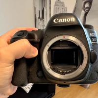 Canon EOS 5D Mark IV - solo corpo – 250.000 scatti
