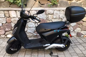 E Scooter Piaggio 1