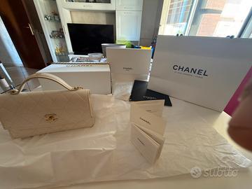 Chanel tracolla trapuntata in pelle di vitello