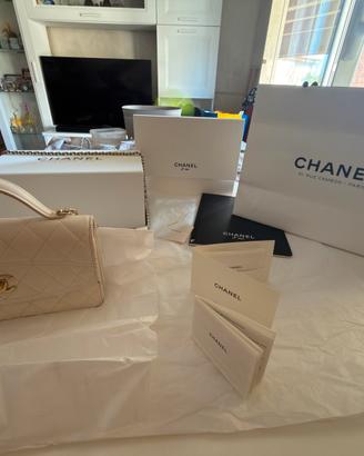 Chanel tracolla trapuntata in pelle di vitello