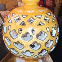 Lampada traforata in ceramica H 50 cm e L 25 cm
