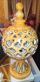 Lampada traforata in ceramica H 50 cm e L 25 cm