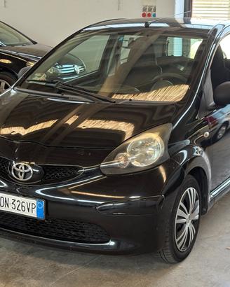 Toyota Aygo 1.0 12V VVT-i 5 porte Sound