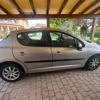 PEUGEOT 207 1.4 HDi 70CV 5p. X Line