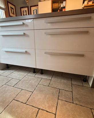 Isola cucina ikea  laccata bianca