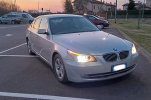 BMW 525d grigio metallizzato 