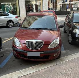 Lancia y