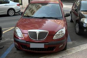 Lancia y