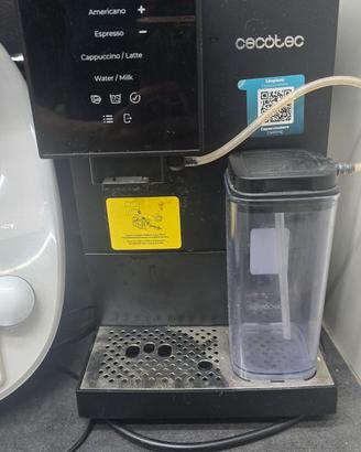 macchina caffè e cappuccino 