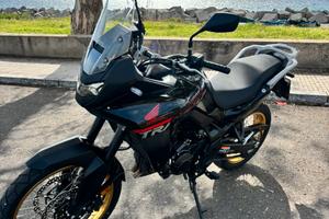 Honda Transalp 750 2025