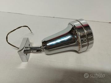 Lampada applique a faretto anni 70 acciaio cromato