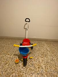 Triciclo Chicco bambino