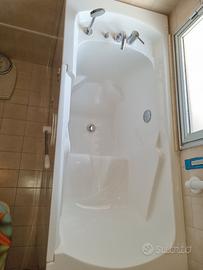 vasca da bagno per anziani e persone diversamente 