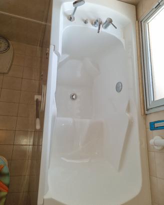 vasca da bagno per anziani e persone diversamente 