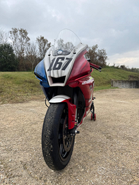 Yamaha r1 2024