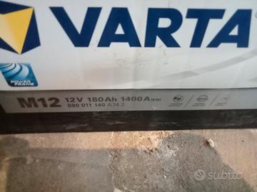 batterie varta 12V 180 Ah 1400A