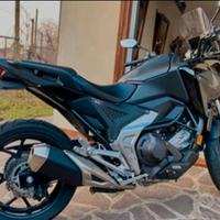 Honda NC 750 x - 2023 KM 1450