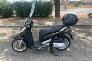 HONDA SH 300i