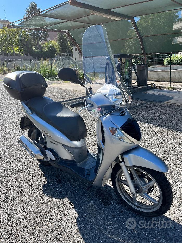Honda sh Vendita in Moto e scooter