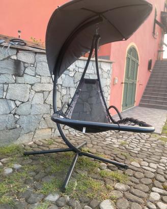 Dondolo lettino sospeso con parasole