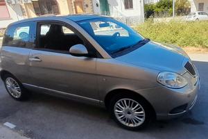 Lancia Ypsilon 1.3 MJT 75 CV Unyca