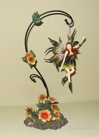 Fata della Primavera appesa, Nuova!