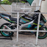 Kawasaki ZX9R 2001