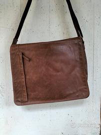 Borsa tracolla in cuoio