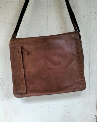 Borsa tracolla in cuoio
