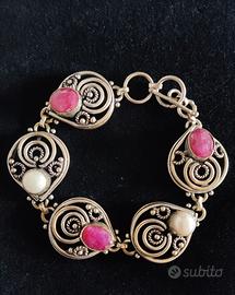 Bracciale con radici di rubino 