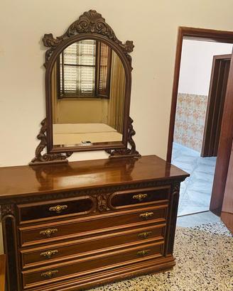 Camera da letto matrimoniale stile classico