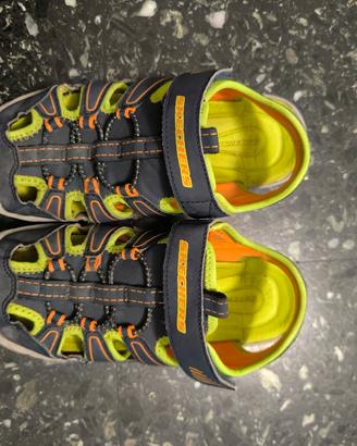 sandali skechers n.32