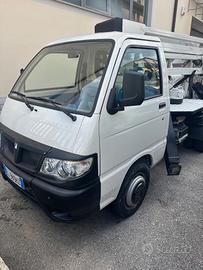 Piattaforma COMET 14m su Piaggio Porter