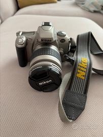 Nikon F55 reflex 35mm + zoom 28-80mm f/3.3-5.6G