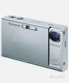 Fujifilms Z1 silver