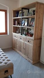 credenza con alzata in abete vecchio ripiani ferro