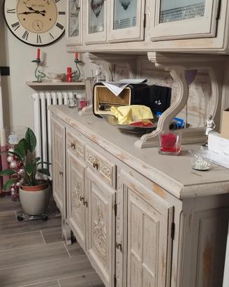 Sala come da foto visibile a Pinerolo