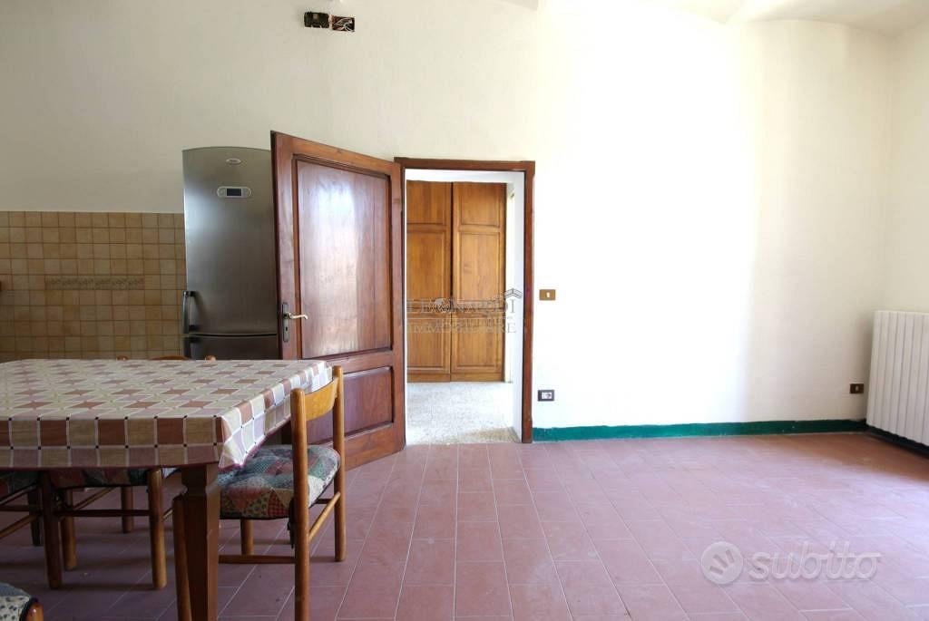 Appartamento di 114 m² con 4 locali e box auto a S - Altro
