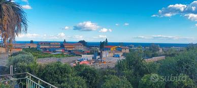 Pressi San Leonardello casa singola con terreno