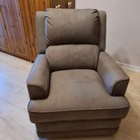  poltrona relax elettrica in buone condizioni