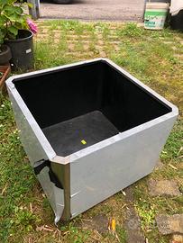 Fioriera in acciaio inox/plastica