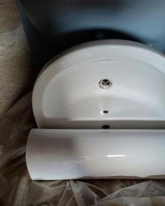 Lavandino in ceramica