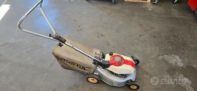 Rasaerba tagliaerba Honda HR 17