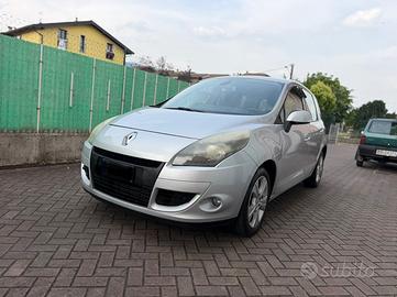Renault Scenic Scénic X-Mod 1.5 dCi 110CV EDC Luxe