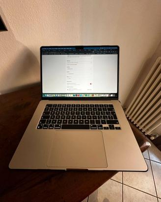 MacBook Air modello 2023 - 15" M2 - 8Gb -256Gb SSD