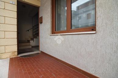 3 LOCALI A OSTUNI