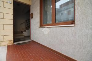 3 LOCALI A OSTUNI