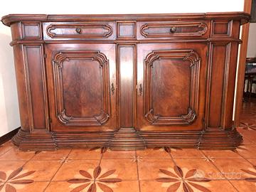 Credenza in stile Luigi XV