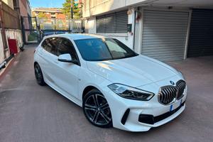 BMW Serie 1 F40 118d Msport